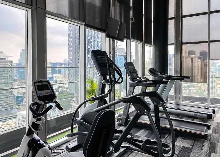 Contemporary High-rise 2br - Ultra Fast Wifi - Sathorn Bangkok