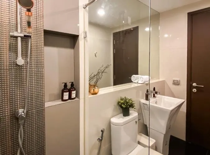 Apartment Contemporary High-rise 2br - Ultra Fast Wifi - Sathorn Bangkok