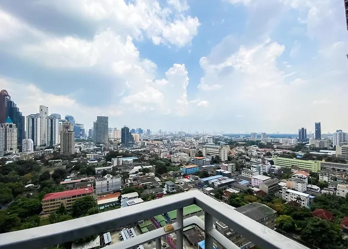 Apartment Contemporary High-rise 2br - Ultra Fast Wifi - Sathorn *