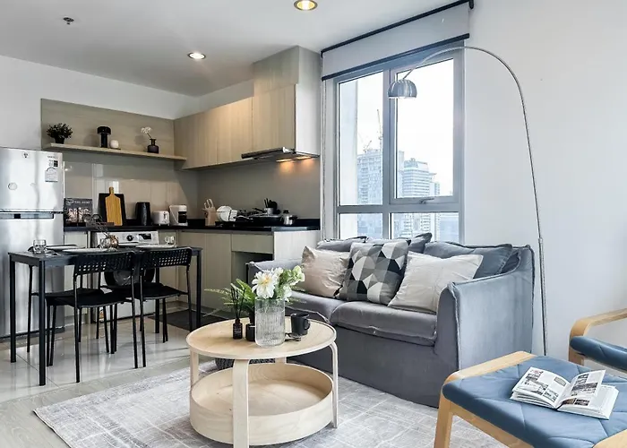 Contemporary High-rise 2br - Ultra Fast Wifi - Sathorn * Bangkok