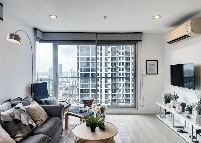 Contemporary High-rise 2br - Ultra Fast Wifi - Sathorn Apartment